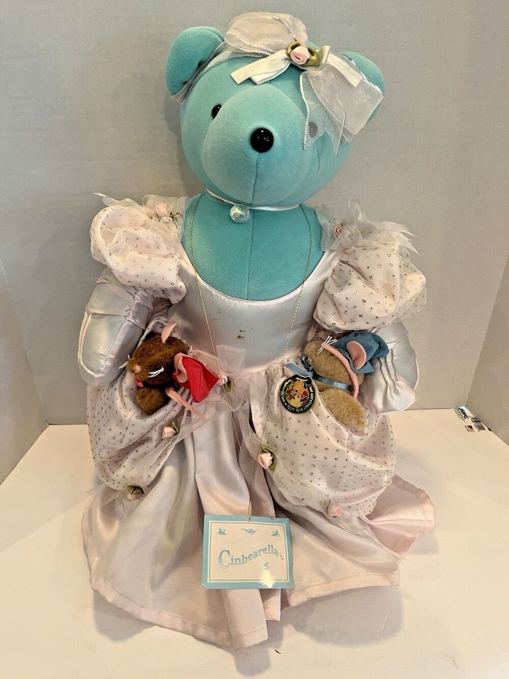 Disney NAMBCO Cinderella Cinbearella North American Bear Company VIB Teddy Stand